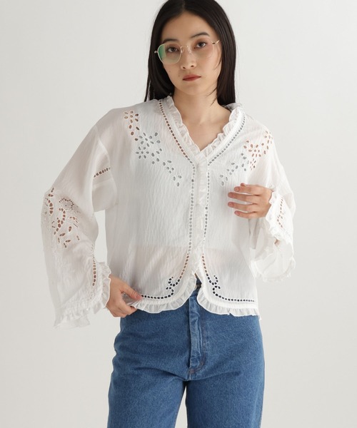 studio CLIP(スタディオクリップ)の「【daily CLIP】刺繍ボレロシャツ(シャツ/ブラウス・レディース・ホワイト/ブラック・FREE)」の2枚目の写真