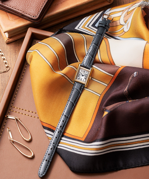 CITIZEN(シチズン)の「CITIZEN Kii Classic Square Kii EG2799-18W Warm gold(アナログ腕時計・レディース・ゴールド系その他・FREE)」の5枚目の写真