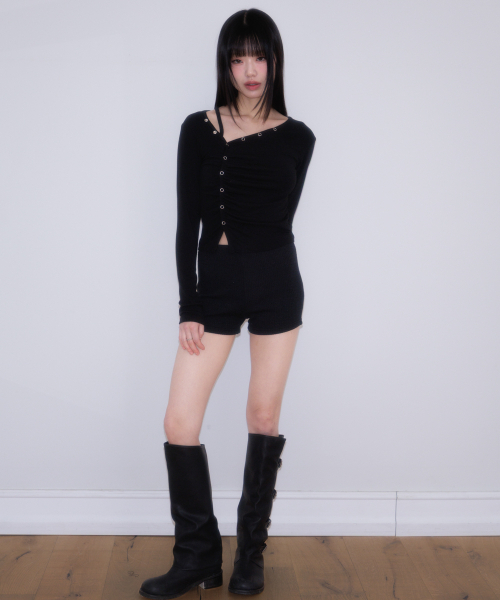 ROSEFRANTZ（ロゼフランツ）の「Unbalanced Shirring Long Sleeve [Black]（Tシャツ/カットソー・レディース・ブラック・OS）」の9枚目の写真