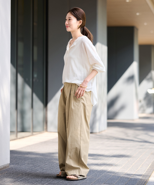 FRAMeWORK(フレームワーク)の「≪洗濯機洗い可 / ≫コットンナイロンタックパンツ(その他パンツ・レディース・ベージュ/バーガンディー/ホワイト・40/38/36/34)」の14枚目の写真