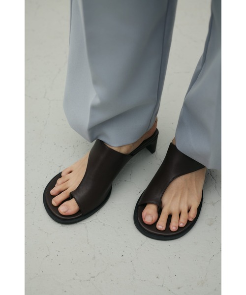 STYLEMIXER（スタイルミキサー）の「トングヒールサンダル（サンダル・レディース・ブラウン/ブラック・SMALL/MEDIUM/LARGE）」の2枚目の写真