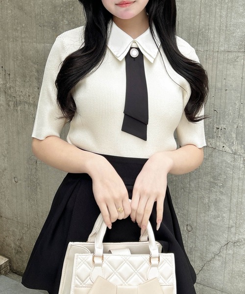 INGNI(イング)の「【WEB限定】襟付ボウタイ半袖ニット(ニット/セーター・レディース・ブラック/アイボリー/ライトグレー・M)」の5枚目の写真