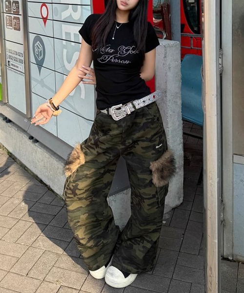 shyam inspiration(シャムインスピレーション)の「ラインストーンロゴコンパクトTシャツ/ラグラン(Tシャツ/カットソー・レディース・ブラック/ホワイト・L/M)」の16枚目の写真