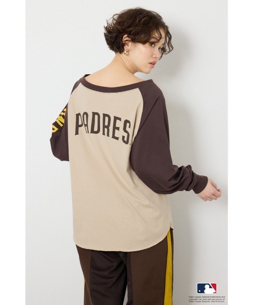 RODEO CROWNS WIDE BOWL(ロデオクラウンズワイドボウル)の「(MLB)オフショルラグラントップス(Tシャツ/カットソー・レディース・ブラウン系その他/ブルー系その他3/ブルー系その他・FREE)」の13枚目の写真