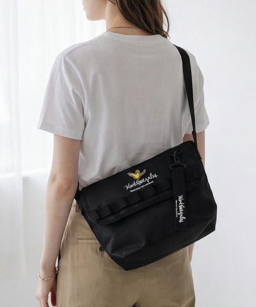Mark Gonzales(マーク・ゴンザレス)の「【Mark Gonzales/マーク ゴンザレス】アートワークデザインコレクション フラップショルダーバッグ(ショルダーバッグ・メンズ・ブラック系2/ブラック系1・FREE)」の19枚目の写真