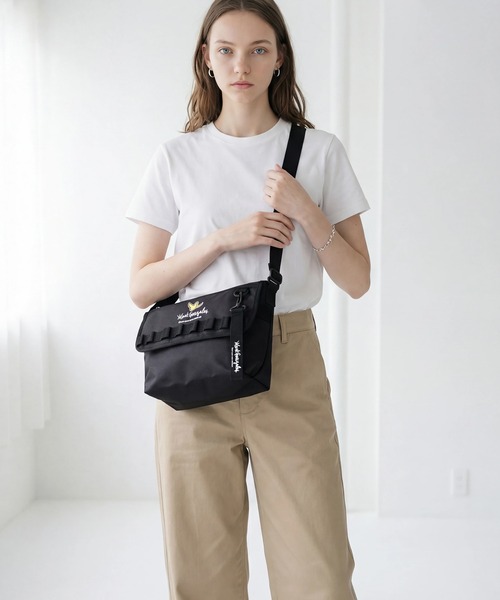 Mark Gonzales(マーク・ゴンザレス)の「【Mark Gonzales/マーク ゴンザレス】アートワークデザインコレクション フラップショルダーバッグ(ショルダーバッグ・メンズ・ブラック系2/ブラック系1・FREE)」の20枚目の写真
