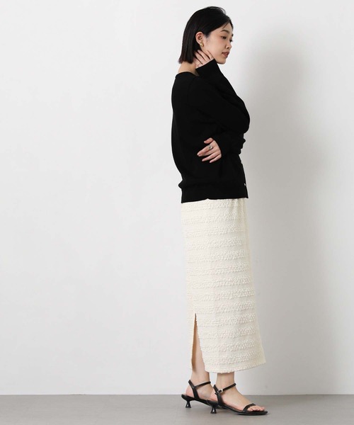 Gready Brilliant（グレディブリリアン）の「リヨセル混ニュアンス釦カーディガン（カーディガン/ボレロ・レディース・ライトベージュ/ブラック・38）」の4枚目の写真