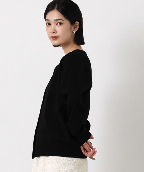 Gready Brilliant（グレディブリリアン）の「リヨセル混ニュアンス釦カーディガン（カーディガン/ボレロ・レディース・ライトベージュ/ブラック・38）」の8枚目の写真