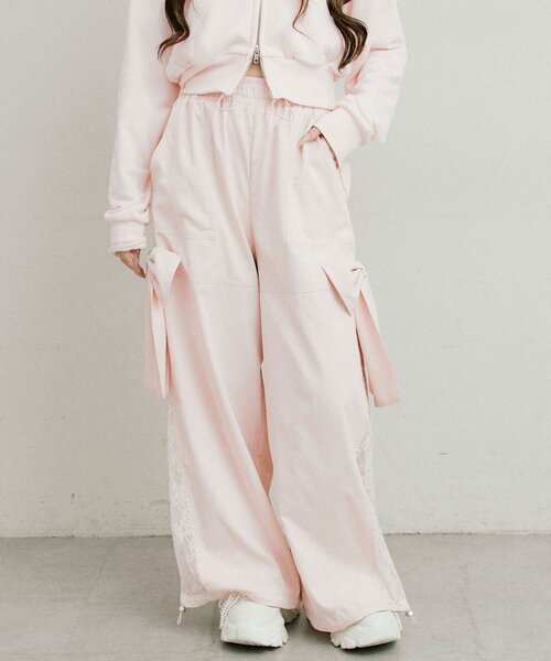 OLIVE des OLIVE（オリーブデオリーブ）の「サイドレースリボンカーゴパンツ（カーゴパンツ・レディース・ブラック/オフホワイト/ピンク・FREE）」の15枚目の写真