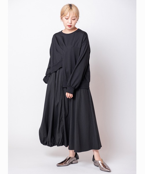 OSMOSIS(オズモーシス)の「切替アシンメトリーワンピース(ワンピース・レディース・カーキ/ブラック/グレー・ONE SIZE)」の2枚目の写真