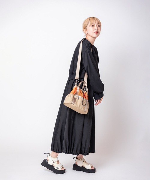 OSMOSIS(オズモーシス)の「切替アシンメトリーワンピース(ワンピース・レディース・カーキ/ブラック/グレー・ONE SIZE)」の16枚目の写真