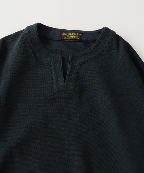 JOURNAL STANDARD J.S HOMESTEAD（ジャーナルスタンダードホームステッド）の「J.S.Homestead / スキッパー ロング スリーブ tシャツ（Tシャツ/カットソー・メンズ・アイボリー/ブラック系その他・LARGE/MEDIUM）」の5枚目の写真