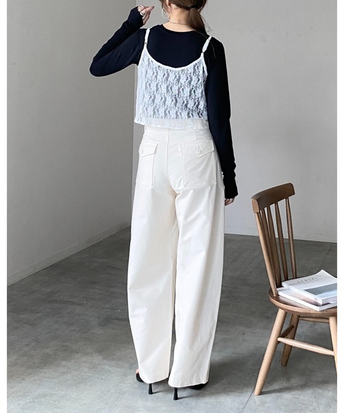 She's Closet(シーズクローゼット)の「フロントリボン シャーリング シアーレース キャミソール ビスチェ(ベスト・レディース・ホワイト/ブラック・FREE)」の16枚目の写真