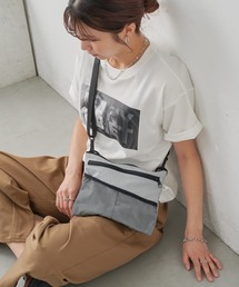 COLONY 2139（コロニートゥーワンスリーナイン）の「メッシュポケットスクエアショルダーバッグ（ショルダーバッグ）」