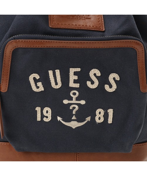 Guess(ゲス)の「OSLO Bucket Bag(ショルダーバッグ・メンズ・ネイビー・ONE SIZE)」の9枚目の写真