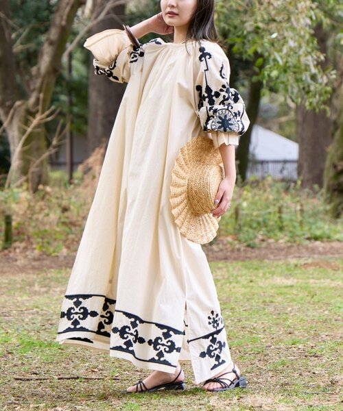 セール】【Aguni】2WAY刺繍ボリュームワンピース（ワンピース