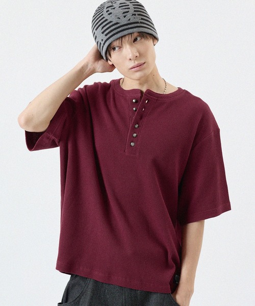 MSG(エムエスジー)の「シルバーボタンヘンリーネックサーマルワッフル半袖Tシャツ カットソー(Tシャツ/カットソー・メンズ・ブラック系/チャコール/ブラック/ホワイト/グレー/ワイン・S/M/L/XL)」の6枚目の写真