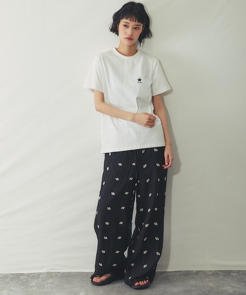 ANOTHER S(アナザーエス)の「ワンポイント刺繍Tシャツ(Tシャツ/カットソー・レディース・ブラック/オフホワイト・FREE)」の6枚目の写真