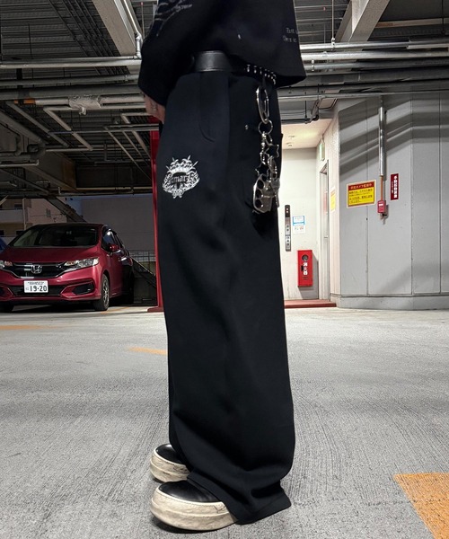 ATMARK(アットマーク)の「《2サイズ展開 / UNISEX 》トライバルクラウン スウェットバレルパンツ ボンディング(スウェットパンツ・メンズ・グレー/ブラック/ホワイト・M/L)」の22枚目の写真