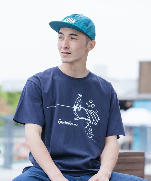 GREENROOM(グリーンルーム)の「【GREENROOM FESTIVAL / グリーンルーム フェスティバル】KOJI TOYODA HANGIN ON TEE(Tシャツ/カットソー・メンズ・ネイビー/ホワイト・MEDIUM/LARGE/X-LARGE)」の9枚目の写真