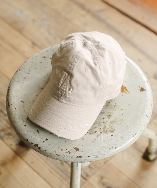 NEW ERA(ニューエラ)の「【NEW ERA(ニューエラ)】MLB 9TWENTY Visor Logo(キャップ・メンズ・グレー/アイボリー/ネイビー/ブラック・FREE)」の4枚目の写真