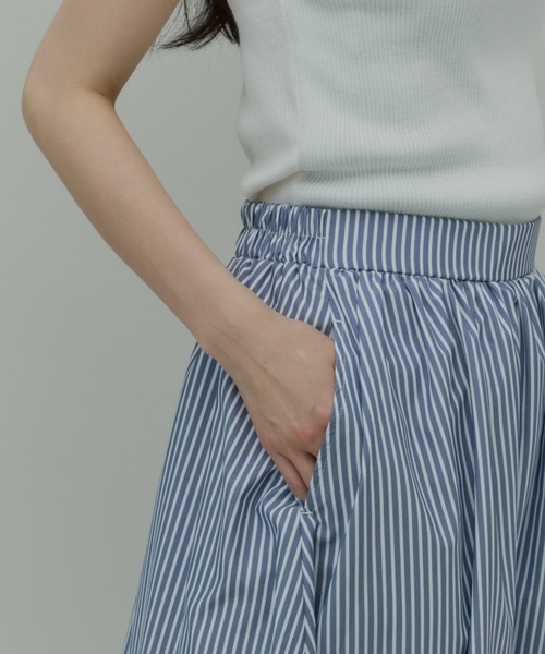 Plumel(プルメル)の「Stripe Gathered Long Skirt / ストライプギャザーロングスカート(スカート・レディース・ネイビー・LARGE)」の10枚目の写真