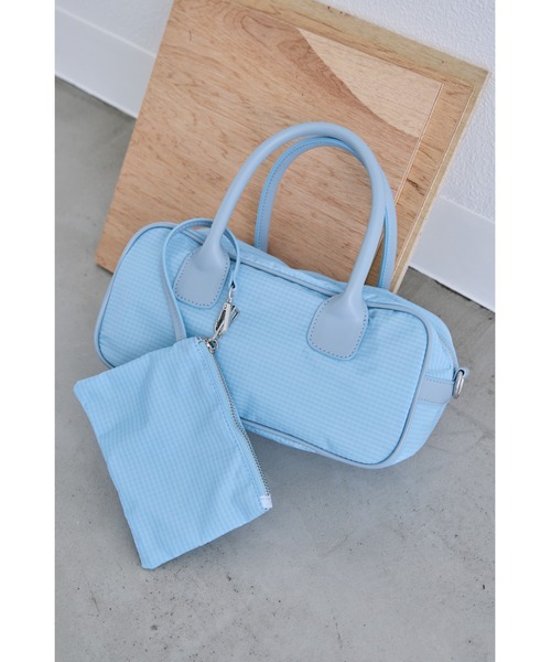 un/neu(アンノイ)の「リップストップシアーボストン / ポーチ付き / 500mlペットボトル収納可(ボストンバッグ・レディース・イエロー/ブルー/ブラック・FREE)」の2枚目の写真