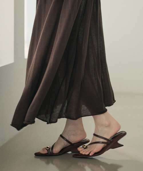 LAULEN(ローレン)の「gold motif toe ring sandals / ゴールドトゥリングサンダル(サンダル・レディース・アイボリー/ブラウン/ブラック・23cm/24cm/25cm)」の6枚目の写真