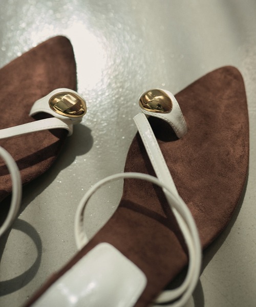 LAULEN(ローレン)の「gold motif toe ring sandals / ゴールドトゥリングサンダル(サンダル・レディース・アイボリー/ブラウン/ブラック・23cm/24cm/25cm)」の17枚目の写真