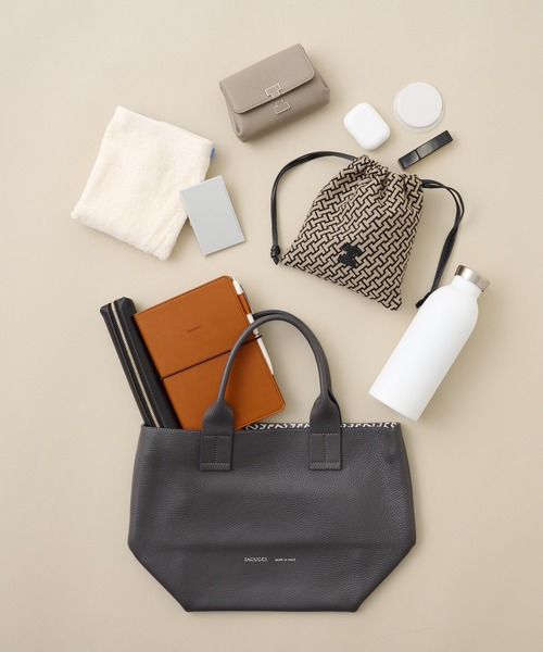 IACUCCI(イアクッチ)の「オペラ S CERVO/INSTAMP(トートバッグ・メンズ・イエロー/ピンクベージュ/サンドベージュ/チャコールグレー/パープル・FREE)」の12枚目の写真