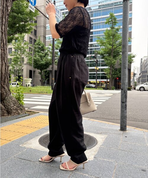Jena espace merveilleux(ジェナ エスパスメルヴェイユ)の「テンセルリネンジョガーパンツ(その他パンツ・レディース・ライトベージュ/ブラック・FREE)」の6枚目の写真