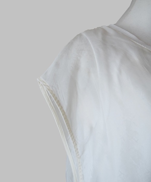 Marient（マリエント）の「[冷感]オーガンジーレイヤードフレンチスリーブトップス（Tシャツ/カットソー・レディース・ブラック/ホワイト・FREE）」の4枚目の写真