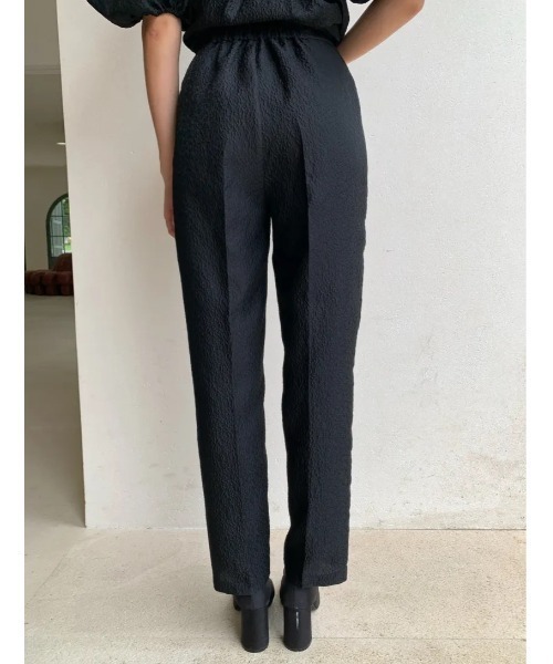 BIRTHDAY BASH(バースデイバッシュ)の「JACQUARD TAPERED PANTS(ジャガードテーパードパンツ)(その他パンツ・レディース・ブラック・LARGE/MEDIUM/SMALL)」の4枚目の写真
