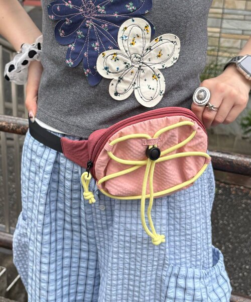 CIAOPANIC(チャオパニック)の「バイカラーコードウエストBAG(ボディバッグ/ウエストポーチ・レディース・イエロー/ピンク/ブルー・ONE SIZE)」の3枚目の写真
