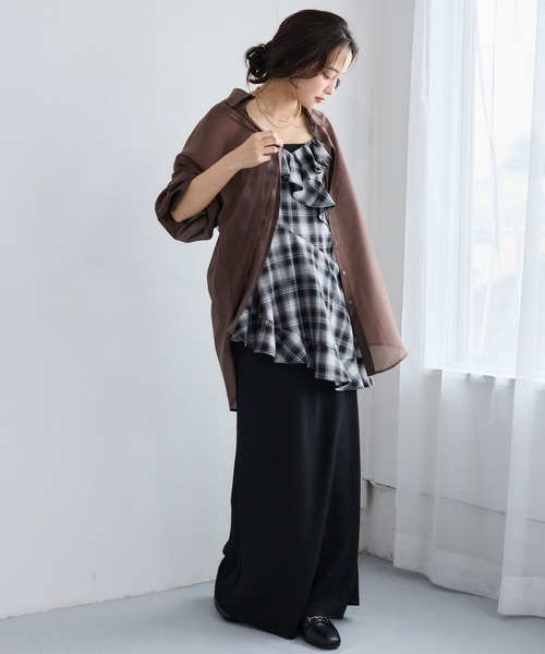 mysty woman(ミスティウーマン)の「アシメヘムフリルキリカエキャミ 1055378(シャツ/ブラウス・レディース・ホワイト系その他/ワインレッド/ブラック・FREE)」の11枚目の写真