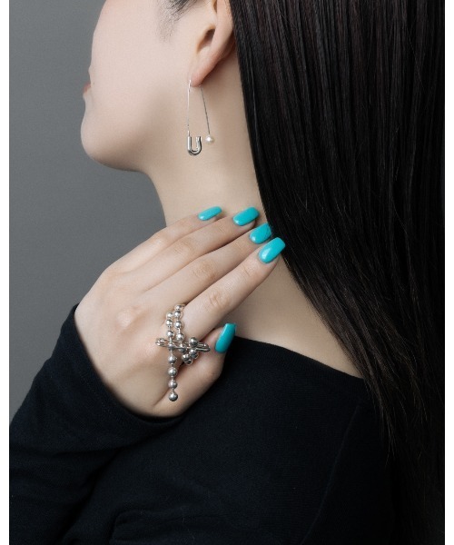 e.m.（イーエム）の「セーフティーピンピアス/モチーフ/レディース/メンズ/26A/W/パール（ピアス（片耳用）・レディース・シルバー・FREE）」の6枚目の写真