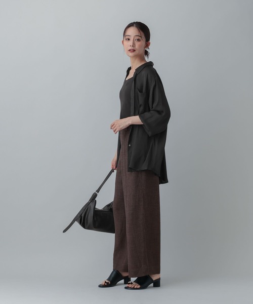 GLOBAL WORK(グローバルワーク)の「MATINEE LINE/トロミサテンシャツ長袖/873325(シャツ/ブラウス・レディース・ブラック/グレー系その他/レッド系その他・LARGE/MEDIUM)」の7枚目の写真