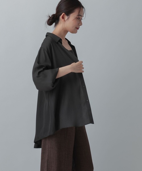 GLOBAL WORK(グローバルワーク)の「MATINEE LINE/トロミサテンシャツ長袖/873325(シャツ/ブラウス・レディース・ブラック/グレー系その他/レッド系その他・LARGE/MEDIUM)」の17枚目の写真