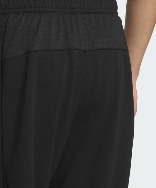adidas(アディダス)の「テック エッセンシャルズ クール タッチ レギュラーフィット ステルス スリーバー 9インチ ショーツ / ハーフパンツ / アディダス adidas(その他パンツ・メンズ・ブラック・XX-LARGE/3XL/LARGE/X-LARGE/X-SMALL/SMALL/MEDIUM)」の3枚目の写真