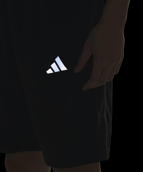 adidas(アディダス)の「テック エッセンシャルズ クール タッチ レギュラーフィット ステルス スリーバー 9インチ ショーツ / ハーフパンツ / アディダス adidas(その他パンツ・メンズ・ブラック・XX-LARGE/3XL/LARGE/X-LARGE/X-SMALL/SMALL/MEDIUM)」の4枚目の写真