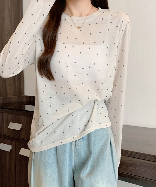 ONEP STAR(ワンピスター)の「ドット柄シアー長袖プルオーバー(Tシャツ/カットソー・レディース・ホワイト/ブラック/ベージュ/グレー・FREE)」の21枚目の写真