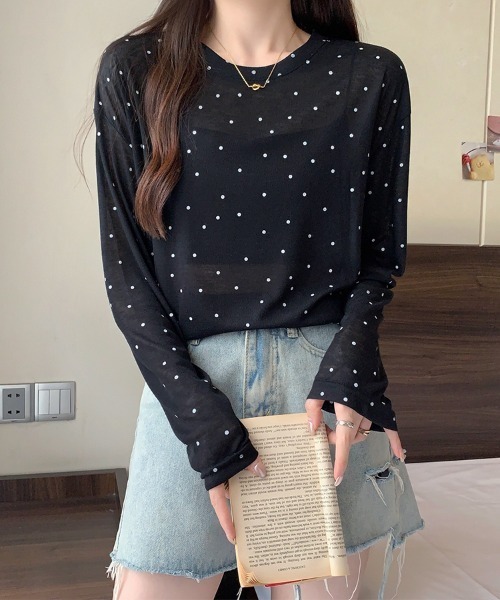 ONEP STAR(ワンピスター)の「ドット柄シアー長袖プルオーバー(Tシャツ/カットソー・レディース・ホワイト/ブラック/ベージュ/グレー・FREE)」の10枚目の写真