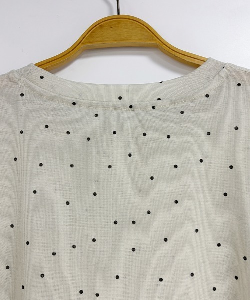 ONEP STAR(ワンピスター)の「ドット柄シアー長袖プルオーバー(Tシャツ/カットソー・レディース・ホワイト/ブラック/ベージュ/グレー・FREE)」の7枚目の写真