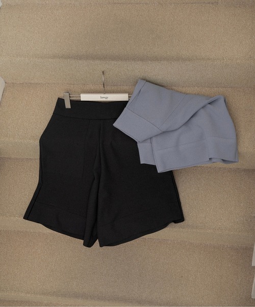 lawgy（ラウジー）の「high waist elasticity half pants / ハイウエストエラスティシティハーフパンツ（その他パンツ・レディース・ブラック/ブルー系・FREE）」の9枚目の写真