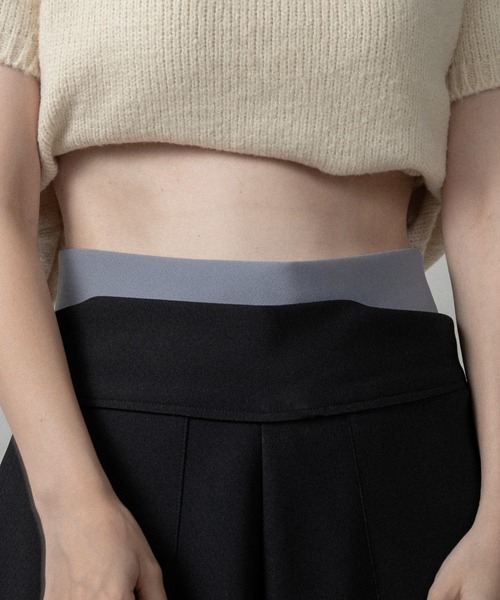 lawgy（ラウジー）の「high waist elasticity half pants / ハイウエストエラスティシティハーフパンツ（その他パンツ・レディース・ブラック/ブルー系・FREE）」の6枚目の写真