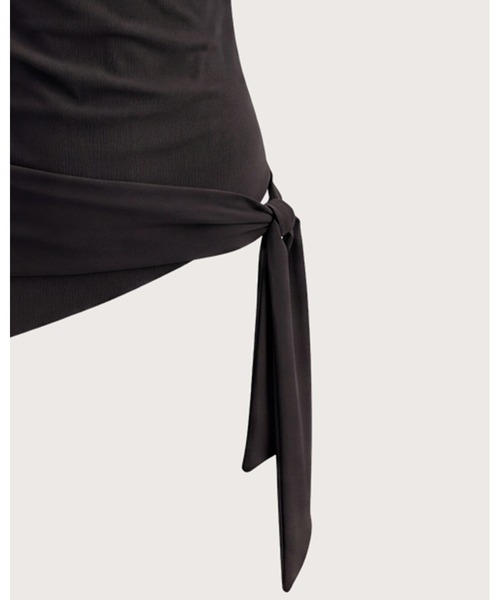 kiehtova（キエトヴァ）の「【kiehtova】SIENA DRAPE TOPS/シエナ ドレープトップス（Tシャツ/カットソー・レディース・ブラウン/ブラック/ホワイト・FREE）」の19枚目の写真