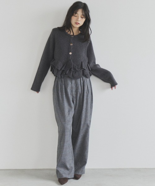 ELNEsoi(エルネソワ)の「チェック柄ツータックワイドパンツ(その他パンツ・レディース・ベージュ/チャコールグレー・FREE)」の15枚目の写真