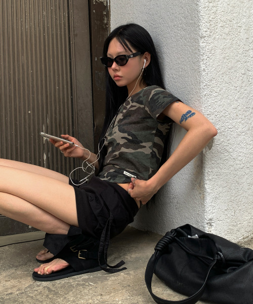 SOHUL(ソフル)の「カムスナップV-T(カーキ)(Tシャツ/カットソー・レディース・その他・FREE)」の7枚目の写真