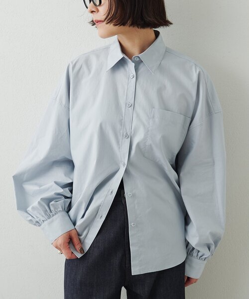 Whim Gazette(ウィムガゼット)の「タイプライターボリュームスリーブシャツ(シャツ/ブラウス・レディース・サックスブルー/ホワイト・FREE)」の2枚目の写真