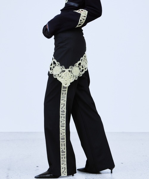 THINGS THAT MATTER(シングス ザット マター)の「MICROCOSMOS WRAP LACE BELTED PANTS / マイクロコスモスラップレースベルテッドパンツ(スラックス・レディース・グレー/ブラック・1/2)」の6枚目の写真